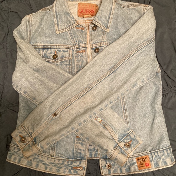 💫 Guess Vintage Denim Jacket - Picture 2 of 4